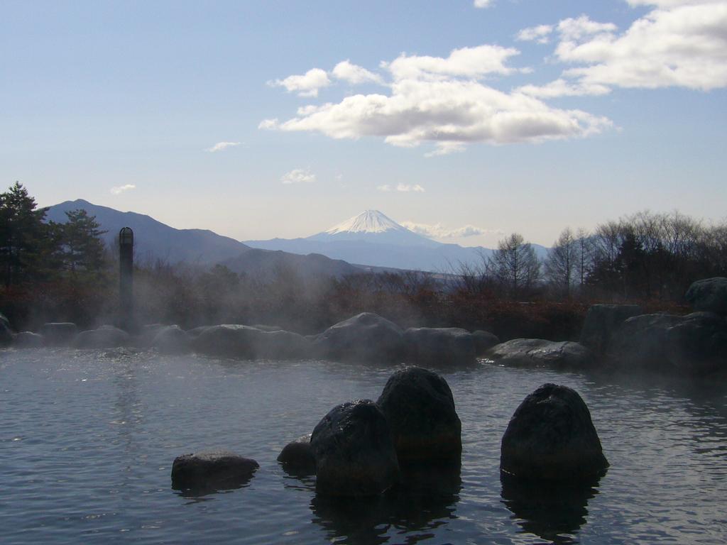 ホテルYatsugatake Izumiso 北杜市 エクステリア 写真