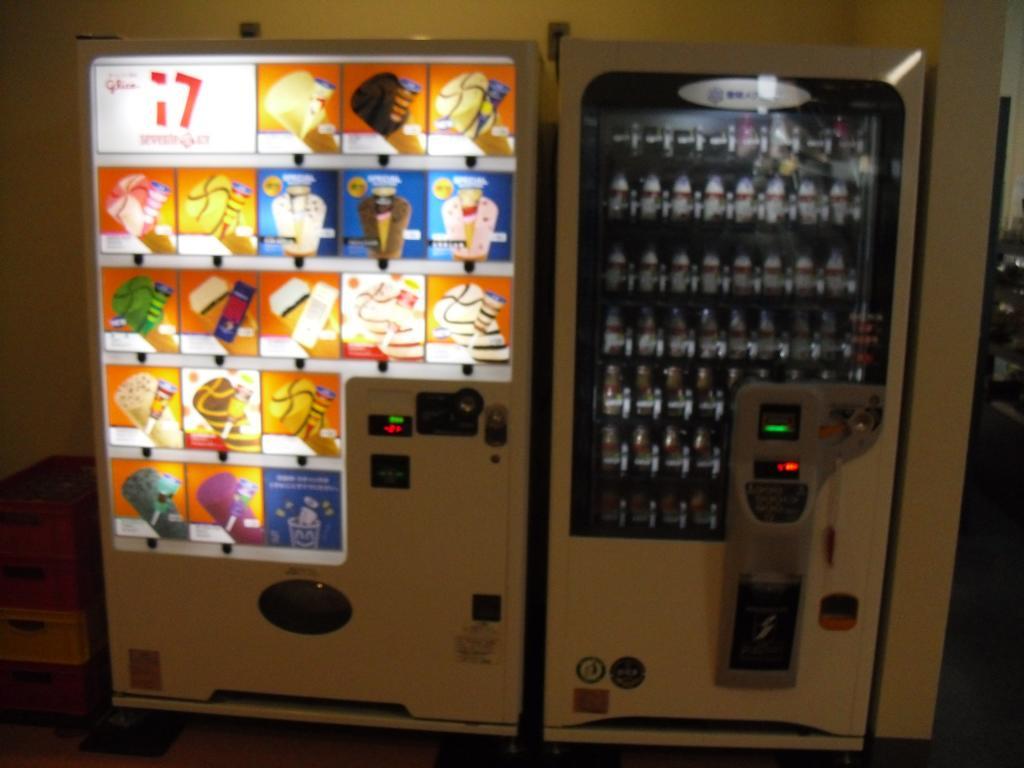 ホテルYatsugatake Izumiso 北杜市 エクステリア 写真