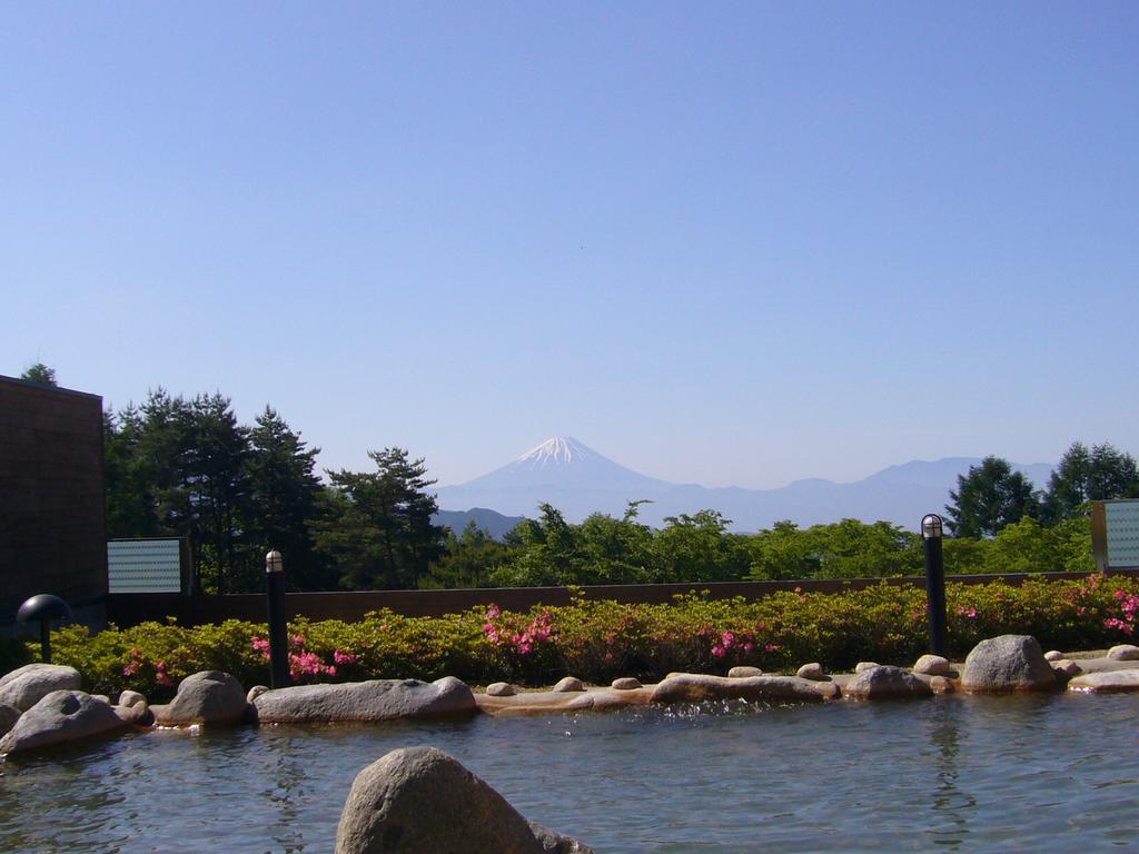 ホテルYatsugatake Izumiso 北杜市 エクステリア 写真
